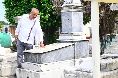  “Tumba de los Ancestros” un monumento lírico a la memoria y la eternidad